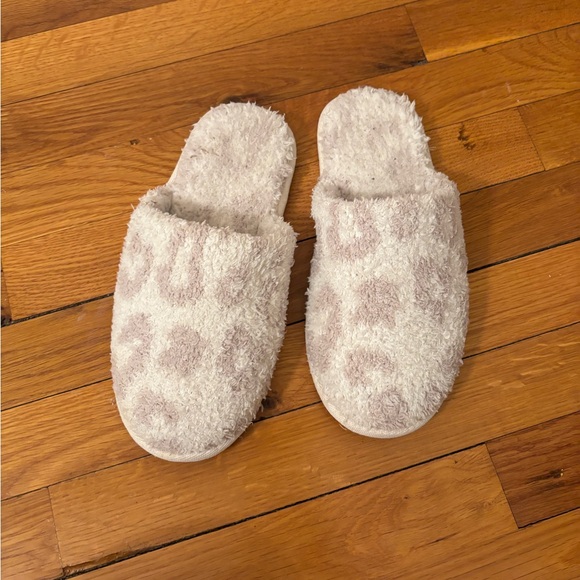 Barefoot Dreams Plush Open-Back Slippers - Picture 4 of 4